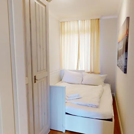 Center 876 * 그로미츠