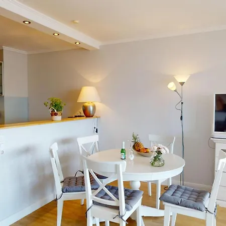 아파트 Center 876 그로미츠